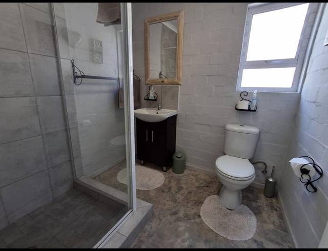 4 BEDROOM PROPERTY TO RENT IN BRITANNIA BAY